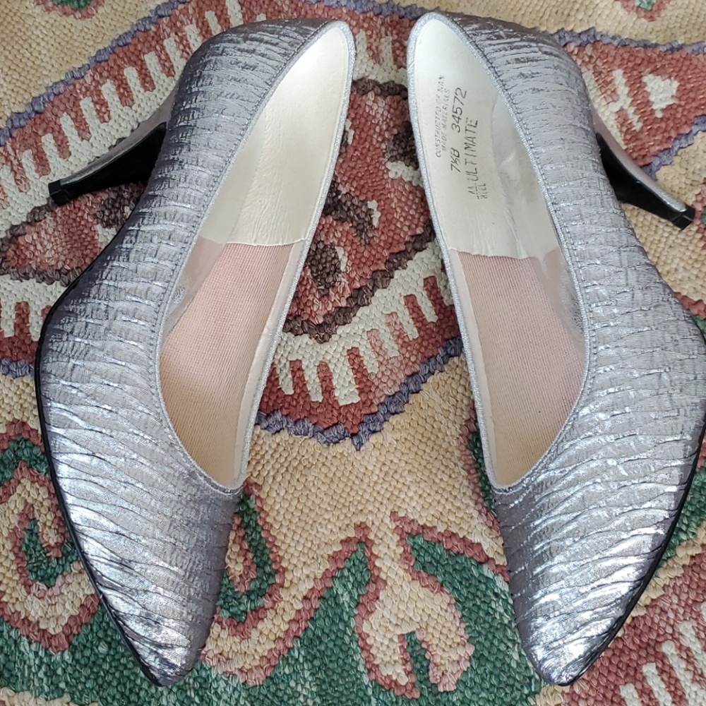 NOS Vintage Metallic Private Collection Heel - Picture 5 of 8